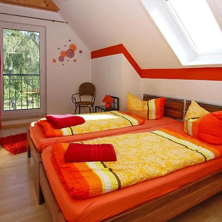 Dom wakacyjny Doppelhaushaelfte Am Hafen Von *