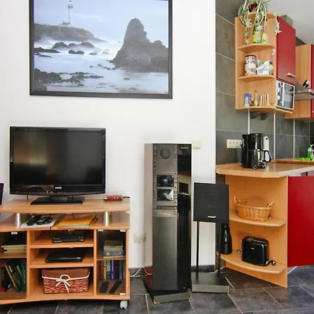 Doppelhaushaelfte Am Hafen Von * Neuendorf (Saal)