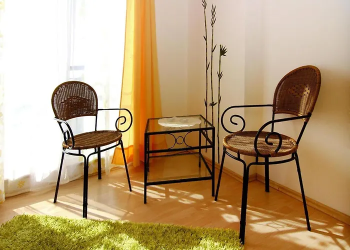 Doppelhaushaelfte Am Hafen Von Neuendorf (Saal)